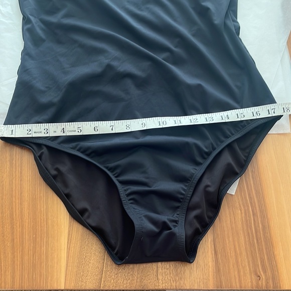 Laundry By Design Swim
One shoulder. Gently used. - Picture 6 of 13